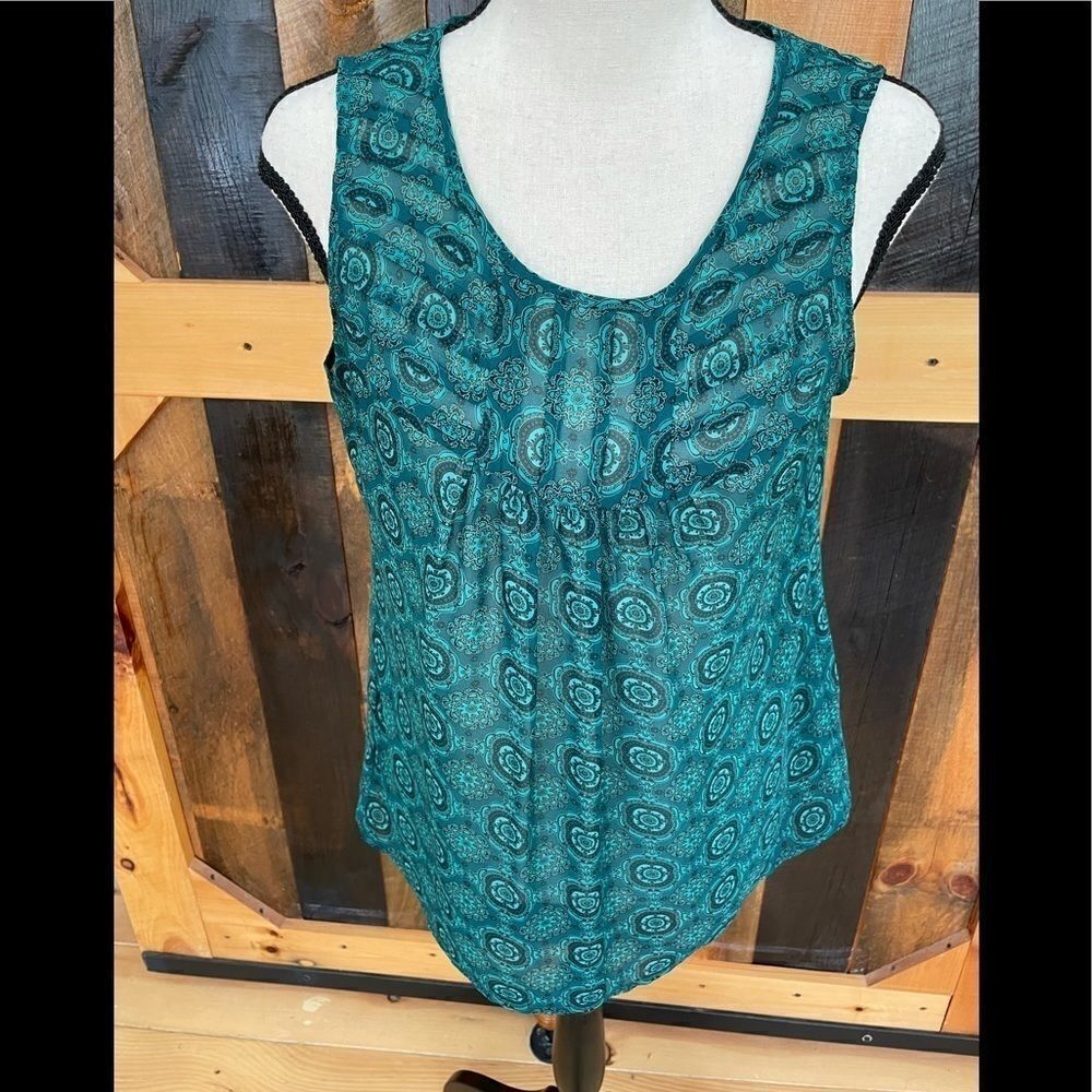 𝅺LOFT sheer sleeveless top with pleated front